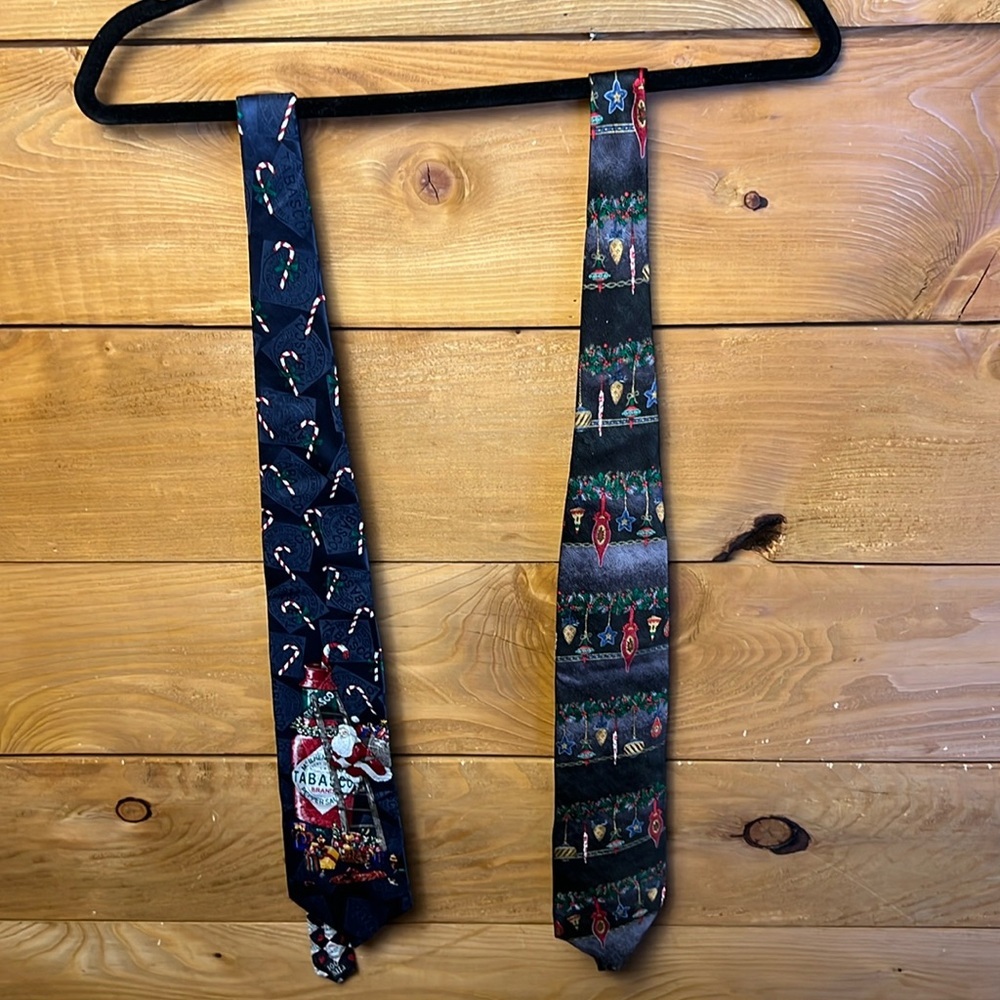Mens Christmas Ties Set 2 Novelty Holiday Tabasco Santa Claus Candy Cane Ornamen